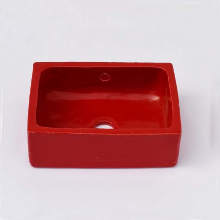 כיור אמבטיה קטן בצבע אדום